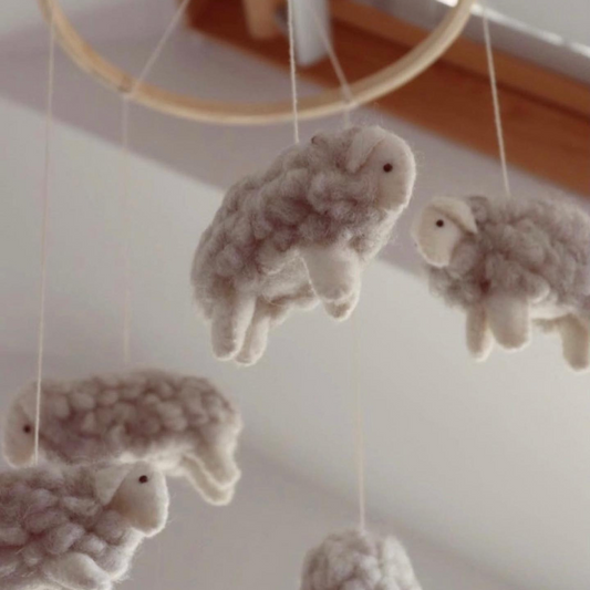 Mobile bébé - Moutons à compter